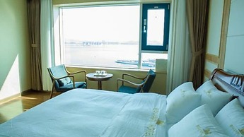 Fontana Beach Hotel