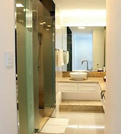 Fontana Beach Hotel