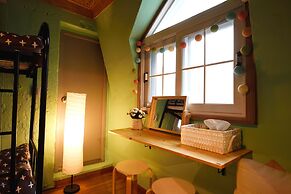 The One Hostel