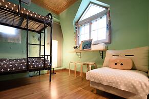 The One Hostel