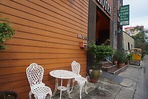 Bangkok Travel Suites