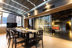 No. 9 Hotel