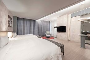 No. 9 Hotel