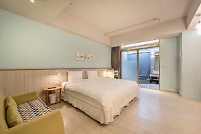 No. 9 Hotel