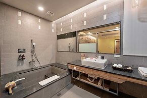No. 9 Hotel
