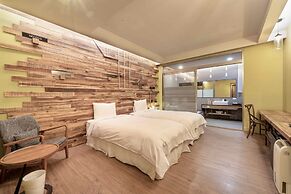 No. 9 Hotel