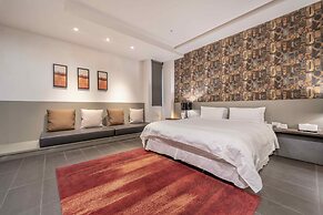 No. 9 Hotel