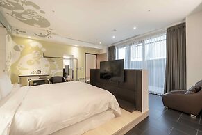 No. 9 Hotel