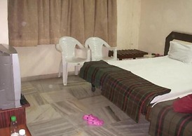 Hotel Maya Deluxe
