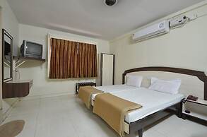Hotel Maya Deluxe