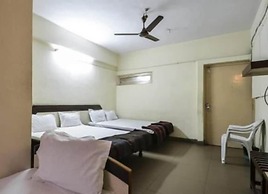 Hotel Maya Deluxe