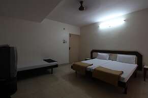Hotel Maya Deluxe