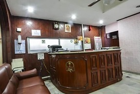 Hotel Maya Deluxe