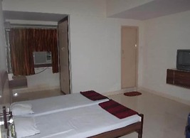 Hotel Maya Deluxe