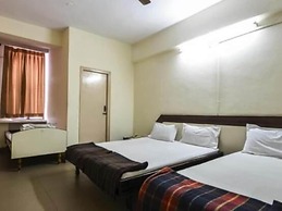 Hotel Maya Deluxe