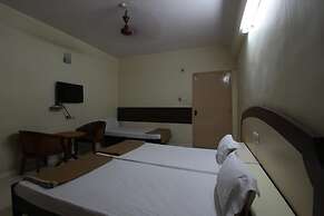 Hotel Maya Deluxe