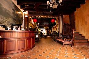 Kuching Waterfront  Lodge