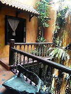 Kuching Waterfront  Lodge