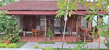 Alamanda Family Villas & Pool