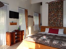 Alamanda Family Villas & Pool