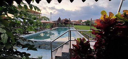 Alamanda Family Villas & Pool