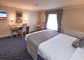 The Queens Hotel & Victoria Cloisters