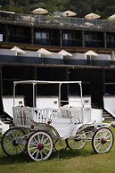 Manaspark Deluxe Hotel