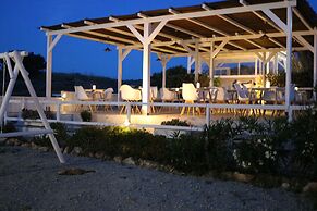 Avra Pahainas Hotel