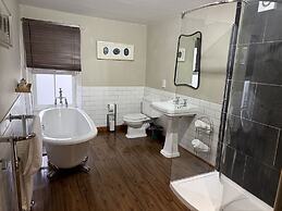 White Lion Hotel