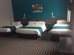 Oyster Fleet Hotel