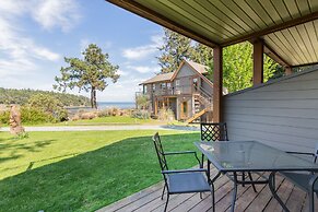 Mayne Island Resort
