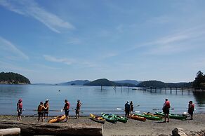 Mayne Island Resort