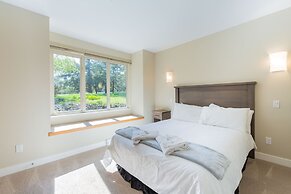 Mayne Island Resort