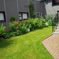 Wells Gray Inn