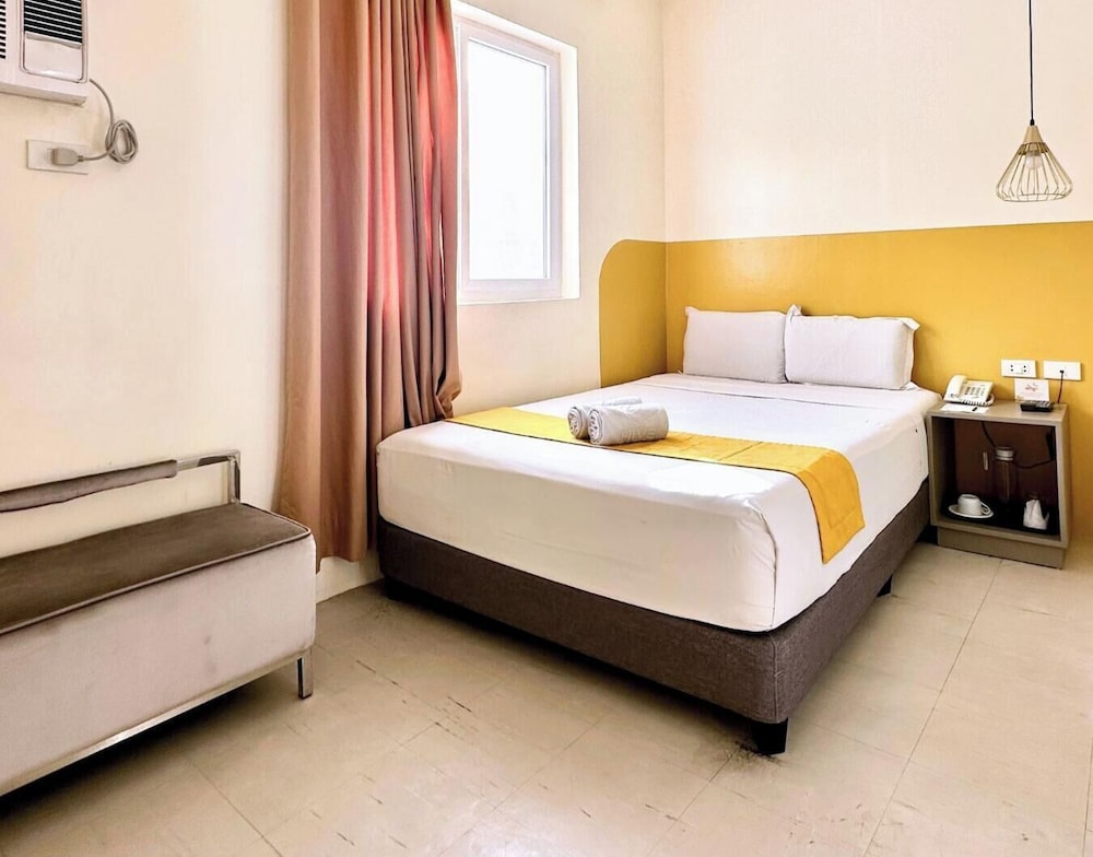 Travelbee Capitol Inn