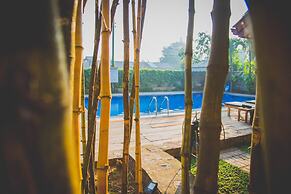 Villa Shade