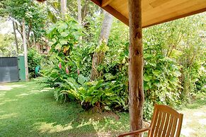 Villa Shade