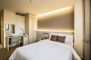Hamilton Hotel