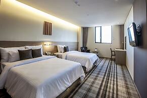 Hamilton Hotel