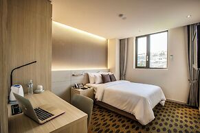 Hamilton Hotel