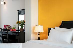 Amanda Hotel