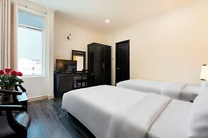 Amanda Hotel