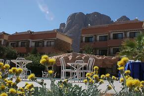 Catherine Plaza Hotel