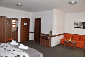 Hotel Avalanche