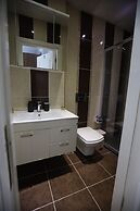 Zendy Suite Hotel