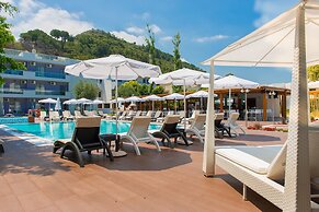 Sunny Days Hotel