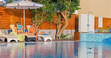 Sunny Days Hotel