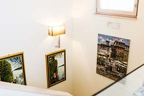 Nuova Opera Rooms