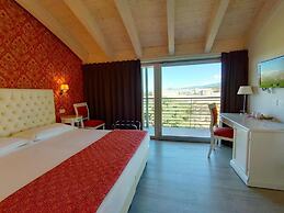 Nuova Opera Rooms