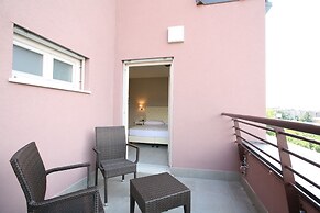 Nuova Opera Rooms